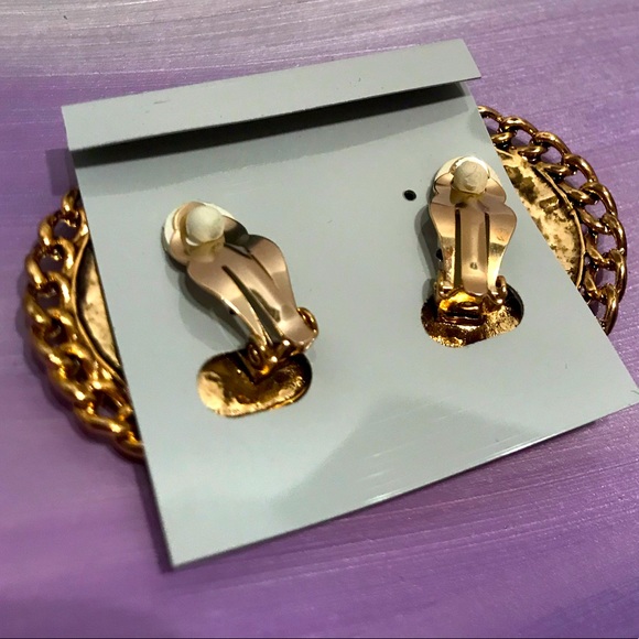 NEW Giant GoldTone Circle Clip On Earrings VTG - Picture 6 of 6
